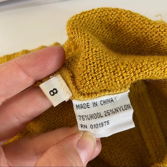 Vintage Mustard Yellow Pointed Hem Midi Knit Skirt - Picture 6 of 7